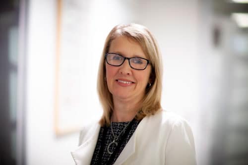 sharyn-headshot sharyn-gowans-fisher-leadership-headshot